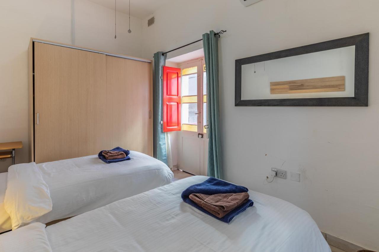 Bormla - Comfortable Two Bedroom Apartment Cospicua Exterior foto